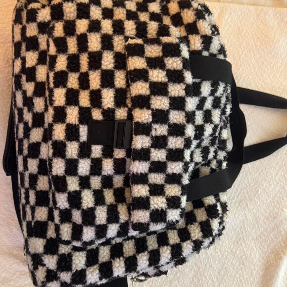 Sherpa Checkered Overnight Duffle Bag Madden Girl - Picture 2 of 7